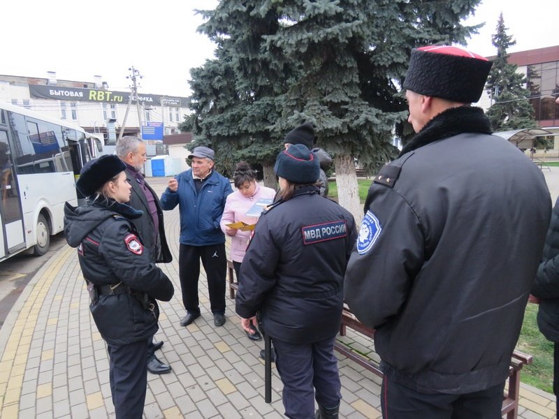 В Усть-Лабинском районе общественники проверили работу нарядов патрульно-постовой службы полиции